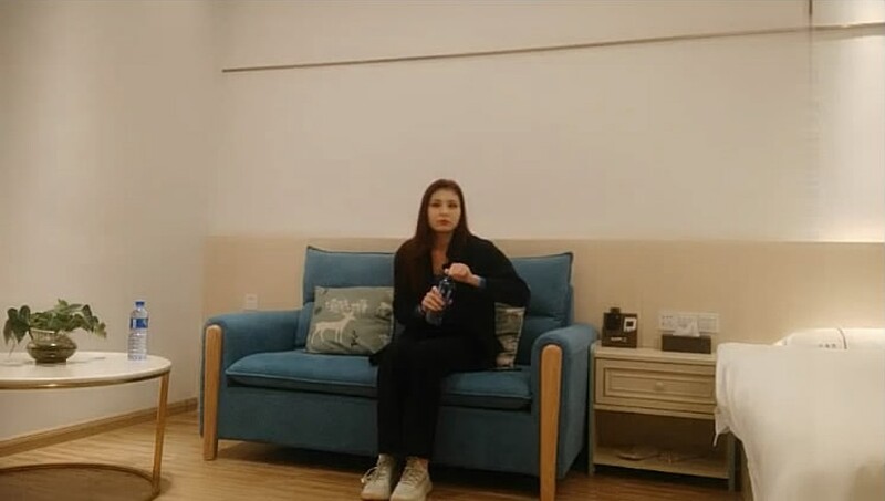 约炮极品混血辣妹，口交骑乘后入疯狂抽插，大力猛操干到高潮喷水！